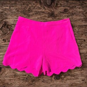 Hot Pink Scalloped Hem Edge Shorts in size Large by Double Zero EUC
